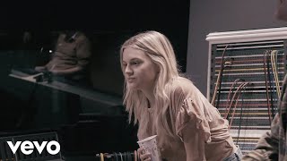 Kelsea Ballerini  kelsea behind the album [upl. by Godewyn]