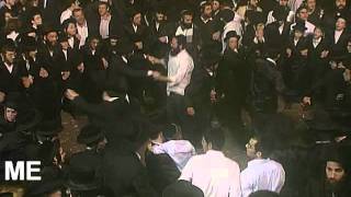 Beautiful Hasidim danceamazing [upl. by Trilley424]