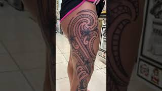 Women’s Polynesian thigh tattoo Hawaii [upl. by Cristoforo]