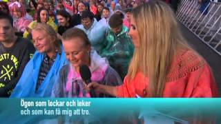 Lisa Miskovsky  Leende guldbruna ögon Live  Allsång på Skansen [upl. by Nymzaj449]