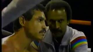 Alexis Arguello vs Andrew Ganigan [upl. by Nomi362]