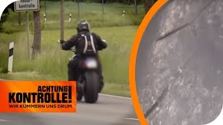 quotDas zahle ich nichtquot Angeblich fehlende Profiltiefe regt Biker auf  Achtung Kontrolle [upl. by Nage]