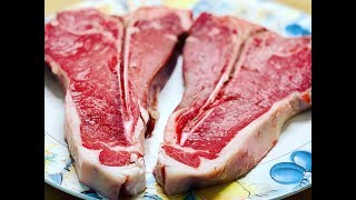 Come Cucinare Una Bistecca Fiorentina In Padella  Salt Bae Italian Steak [upl. by Solorac209]