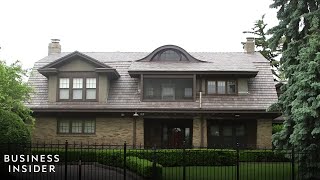 Warren Buffett Lives In A Modest 652K House [upl. by Maillij]