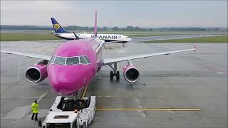 Lotnisko Katowice Pyrzowice  Katowice Airport  Mezinárodní letiště Katovice  26082017 [upl. by Hoenack648]