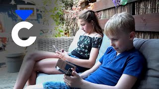 Mobiele telefoons voor kinderen  Tips Consumentenbond [upl. by Spillar]