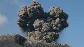 Krakatau Krakatoa explosiv eruptions [upl. by Gordy880]