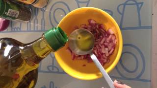 Faire une vinaigrette  Recette au miel  Vinaigrette au miel [upl. by Atteuqahc]