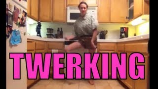 HOW TO TWERK Miranda Sings [upl. by Oniskey]