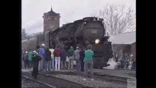 Clinchfield 676 UP 3985 1992 CSX Santa Express [upl. by Armbruster]