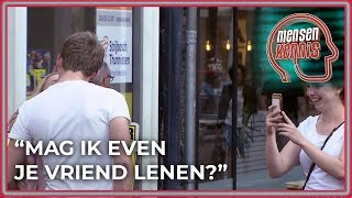 Zou jij zoenen met een wildvreemde  Mensenkennis [upl. by Wager934]