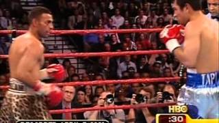 Marco Antonio Barrera vs Prince Naseem Hamed [upl. by Pappano569]