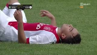 Abdelhak Nouri zakt in elkaar  hartaanval Ajax  Werder Bremen 08 juli 2017 [upl. by Niwdla]