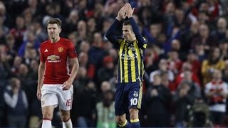 Van Persie scores vs Manchester United and the fans applauding for him 20102016 [upl. by Yenettirb]