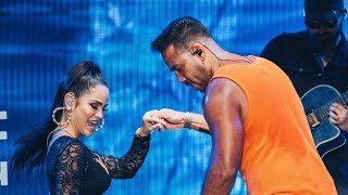 Romeo Santos and Natti Natasha quotLa Mejor Version de Miquot livevivo in the Dominican Republic Nov 2019 [upl. by Kcirederf]